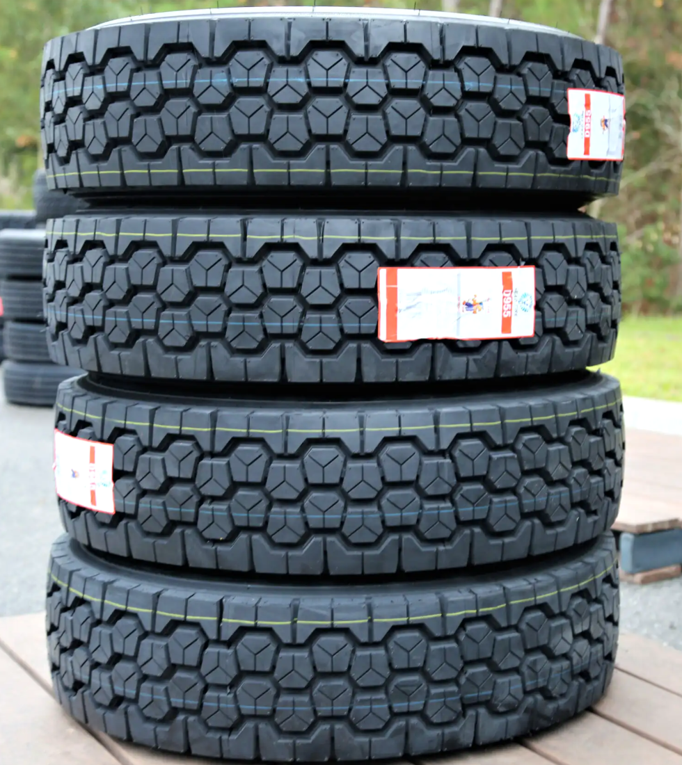 LEAO D955  225/70R19.5